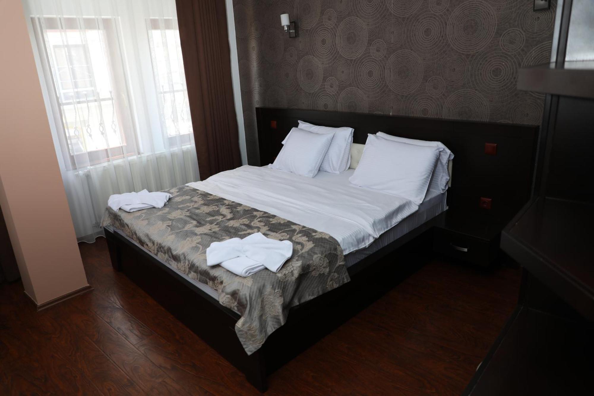 Bruti Hotel Prizren Ngoại thất bức ảnh