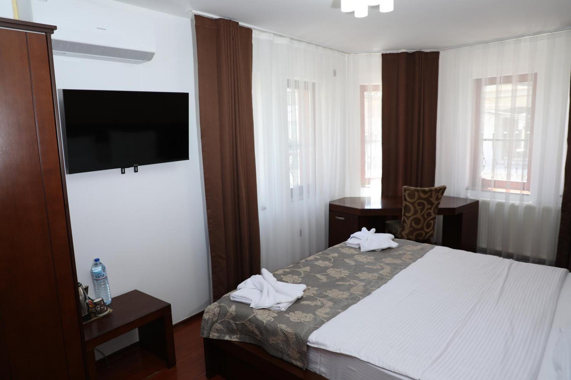 Bruti Hotel Prizren Ngoại thất bức ảnh