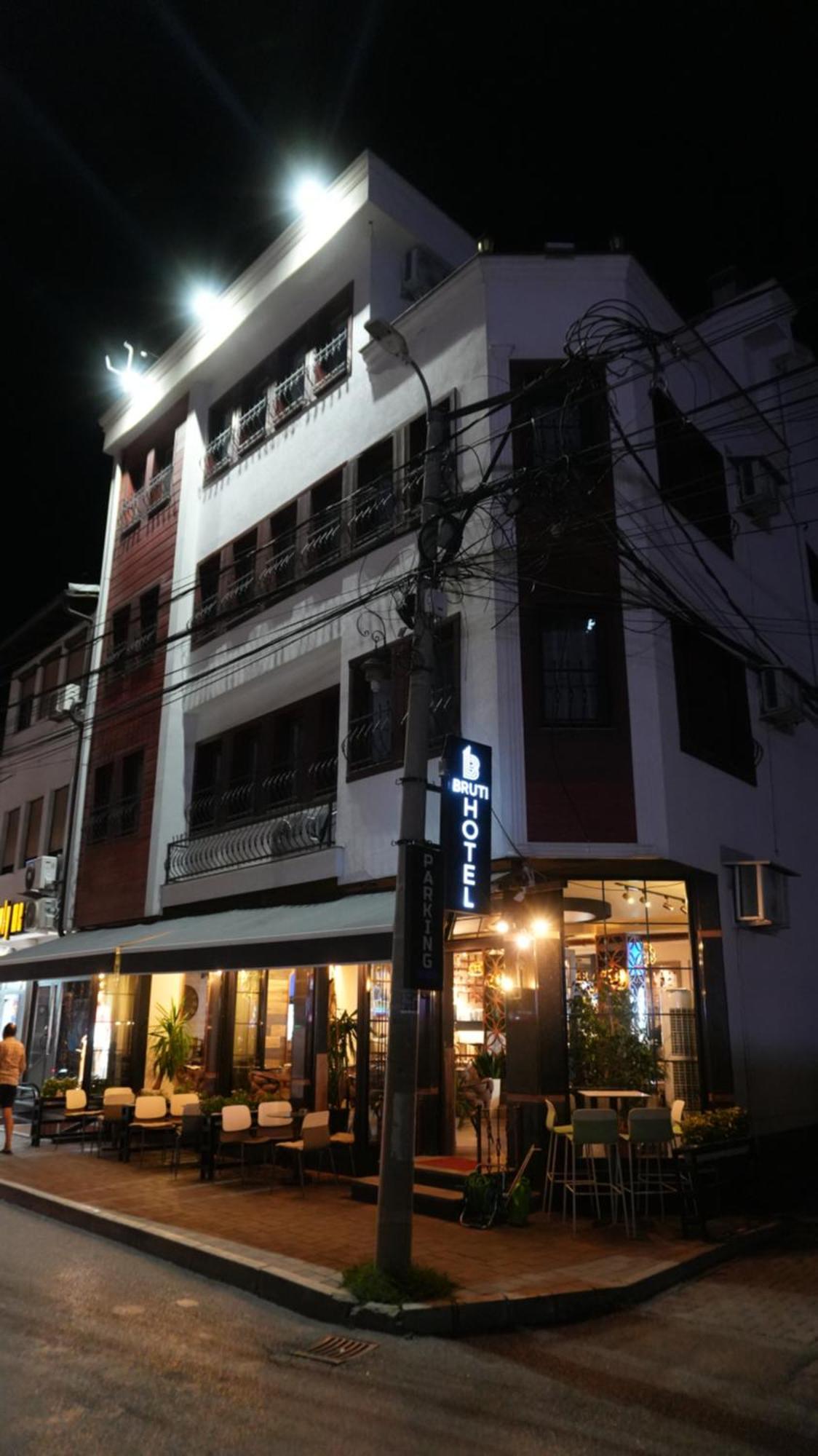 Bruti Hotel Prizren Ngoại thất bức ảnh